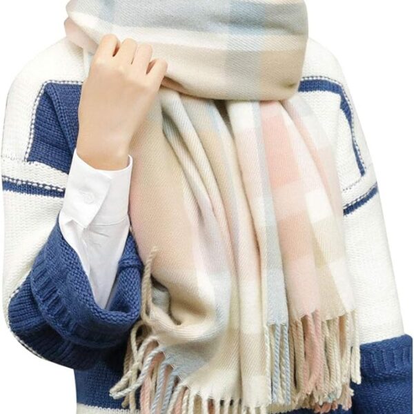 1 Stück gemütlicher britisch inspirierter Winter-Schal für Paare - dick, warm & winddicht in Blau, Weiß und Rosa, Acryl-Schal mit Fransen - ideales Geschenk, perfekt für kalte Wetter