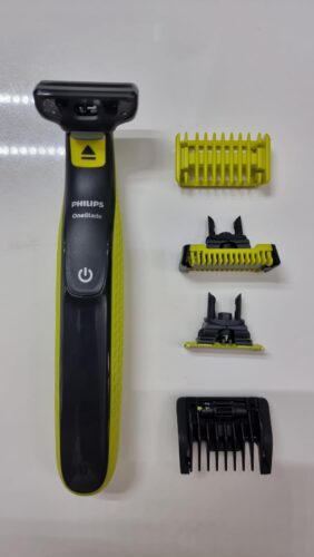 PHILIPS OneBlade 360 Face - elektrischer Rasierer & Trimmer, 2x 360 Klingen, verstellbarer 5-in-1-Trimmaufsatz, Nass- & Trockenrasur, Akku-USB, fürs Gesicht (QP2734/30) photo review