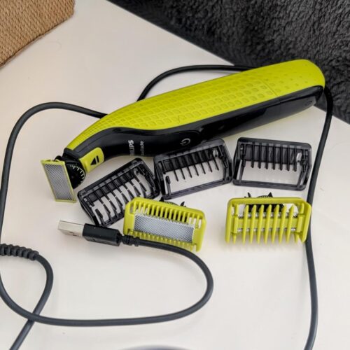PHILIPS OneBlade 360 Face - elektrischer Rasierer & Trimmer, 2x 360 Klingen, verstellbarer 5-in-1-Trimmaufsatz, Nass- & Trockenrasur, Akku-USB, fürs Gesicht (QP2734/30) photo review